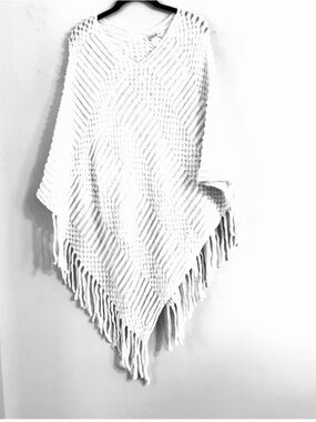 Charming Charlie Stylish Cream Knit Fringe Poncho.